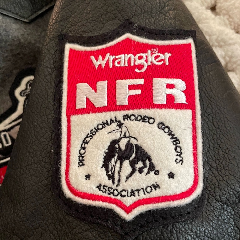 2011 NFR Rodeo Jacket - Picture 5 of 8